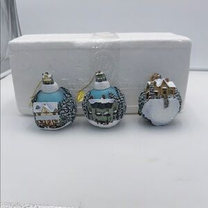 2002 Bradford Exchange Thomas Kinkade Illuminated  Heirloom Ornaments Christmas